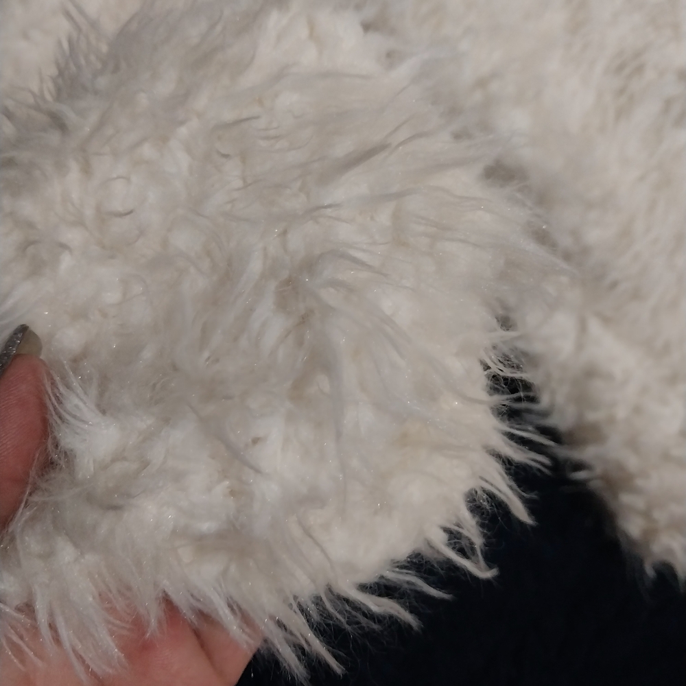Women's White Fuzzy Jacket - Picture 6 of 12
